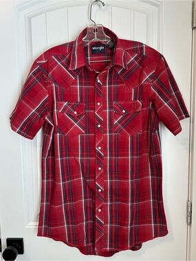 Wrangler Men's Red Short-Sleeve Western Plaid Shirt M/L